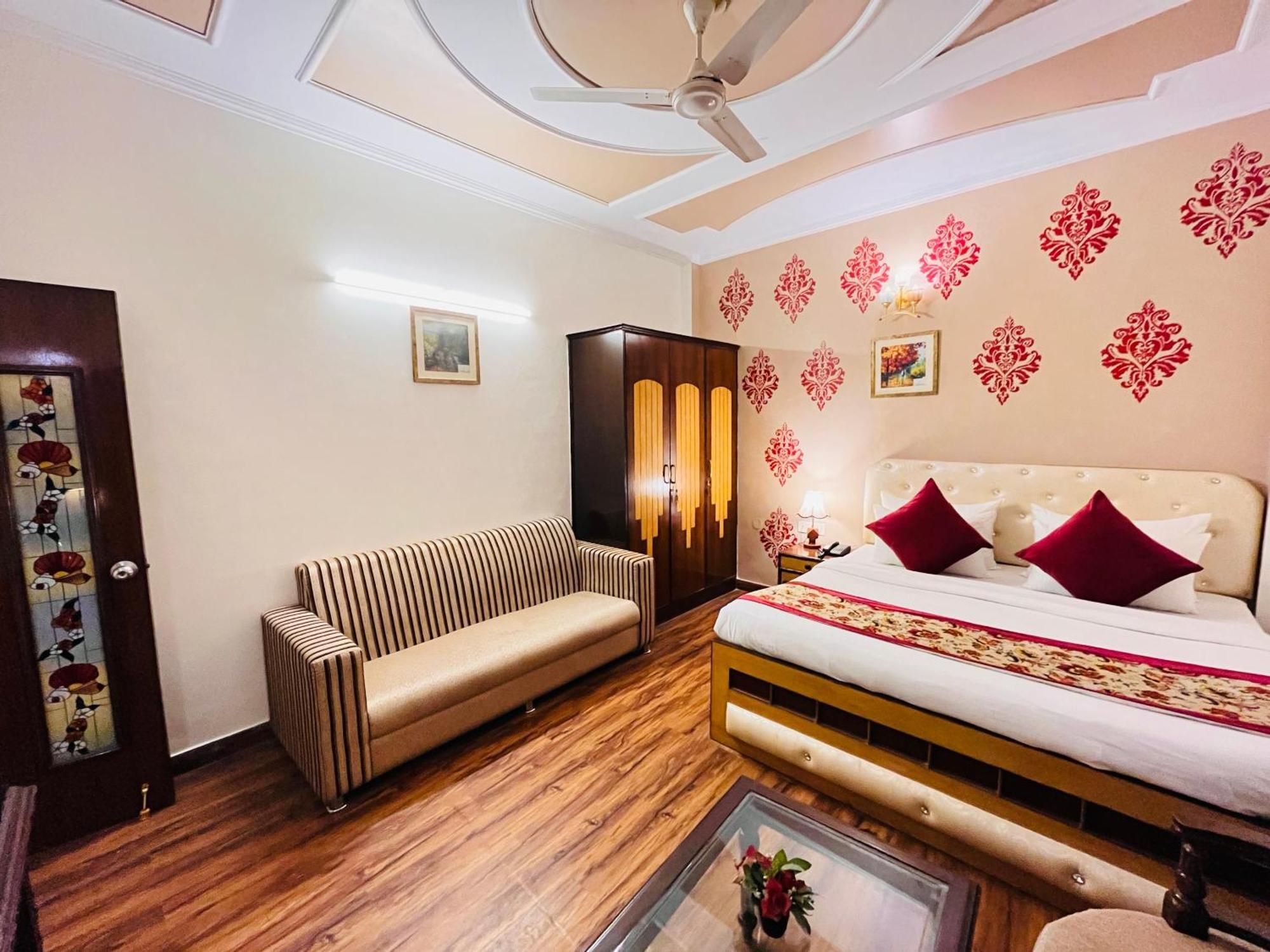 Hotel Paras - Karol Bagh Delhi Exterior photo
