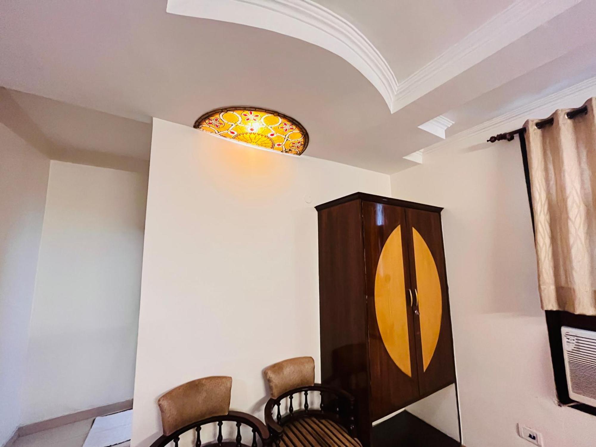 Hotel Paras - Karol Bagh Delhi Exterior photo